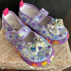 Girls adorable Mary Janes, velco, sz 7